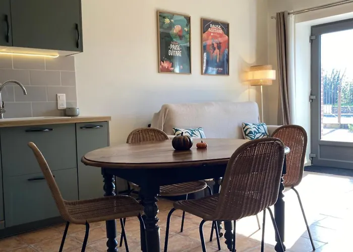 De Charme Et Pres D'albi , Au Mas De Bel Air Feriehus