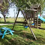De Charme Et Pres D'albi , Au Mas De Bel Air Holiday home Arthes