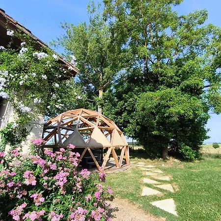 Casa de Férias De Charme Et Pres D'albi , Au Mas De Bel Air Arthes